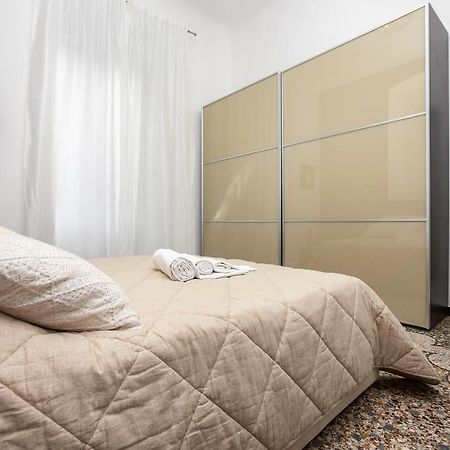 Homes In Genoa - Gold And Silver Экстерьер фото